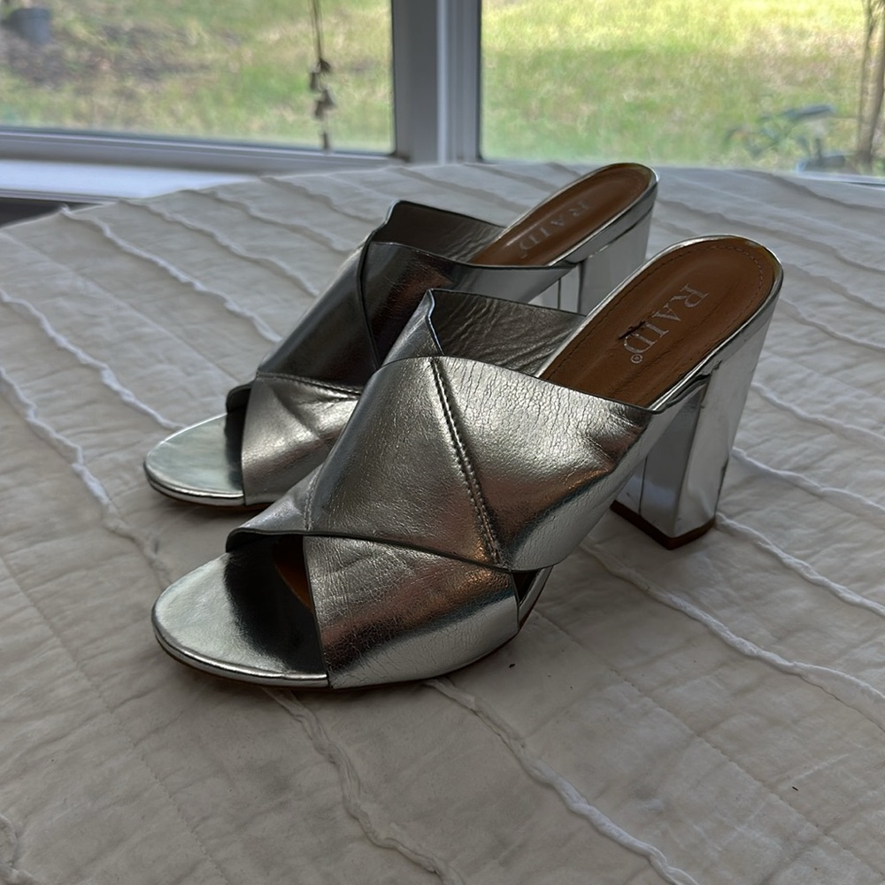 Raid | Silver heels
